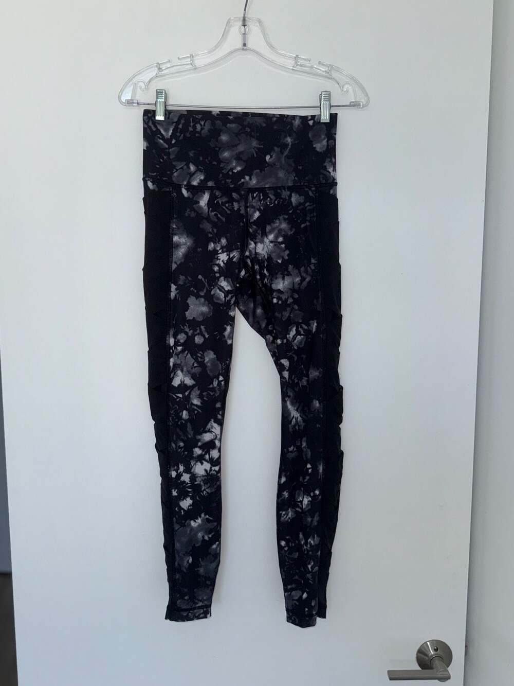 Lululemon Rise and Flow Pant in Dusk Dye White Black/Black
